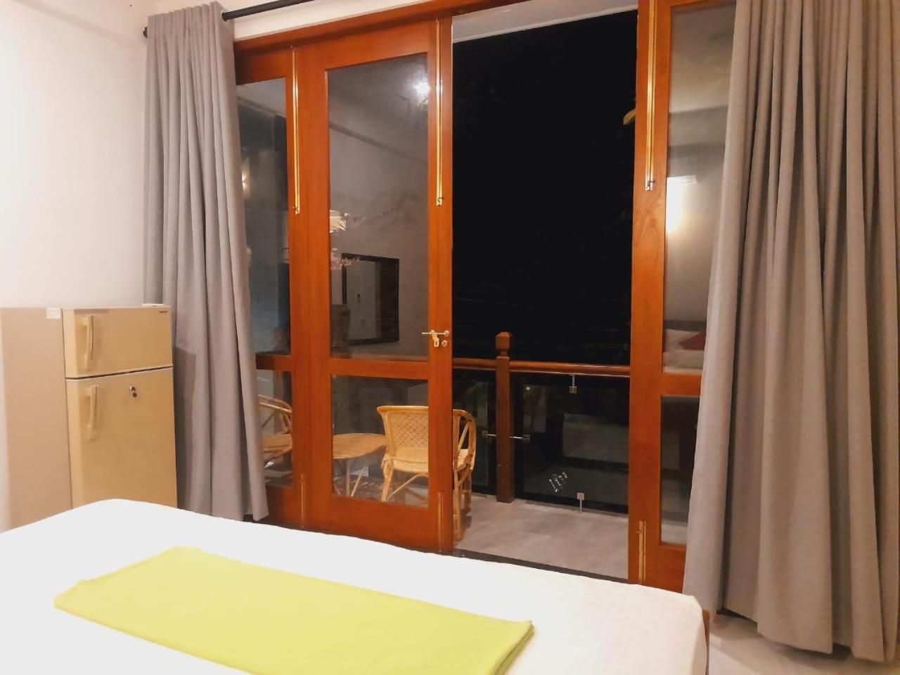 New Sea Lion Guest House Хикадува Екстериор снимка