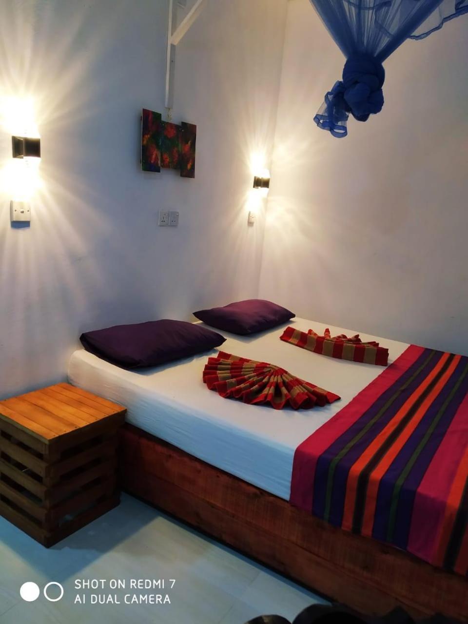 New Sea Lion Guest House Хикадува Екстериор снимка